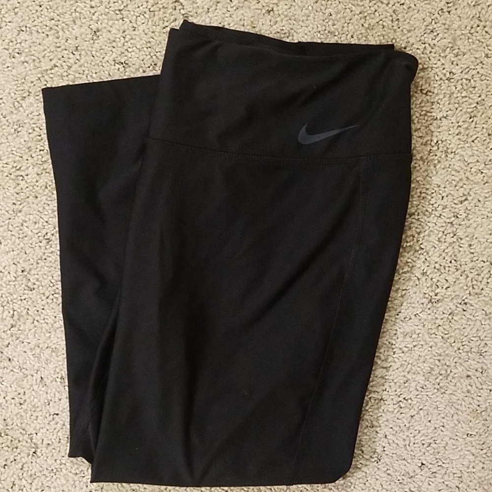 Nike workout capris